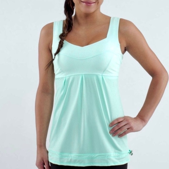 Lululemon RUN  tame me tank top Blue  SIZE 6 - Picture 1 of 8